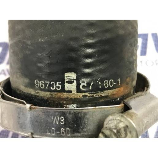 Патрубок интеркулера Peugeot 308 1.6BlueHDI 2013-2021 9673587180
